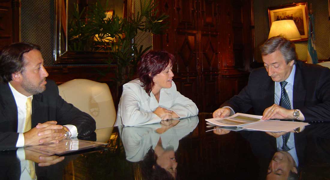 Visita de Nestor Kirchner a Ameghino